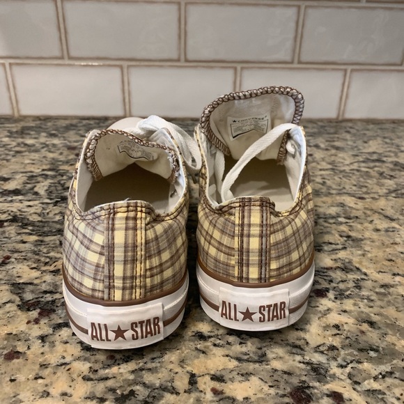 Converse Chuck Taylor All Star Low Tops - Size 9 - - Picture 4 of 6